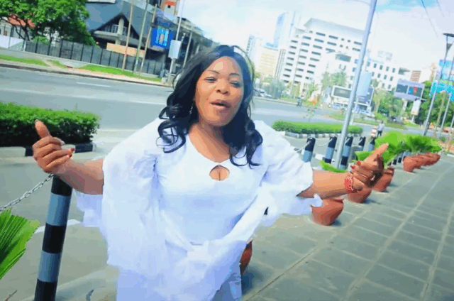 Flora Mwenda – Amefanya Yesu